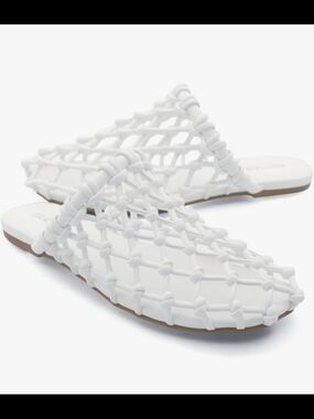 GraceStride White Woven Ballerina Flats Size 6